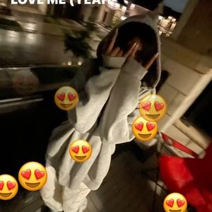 Meet your Posher, Alishba